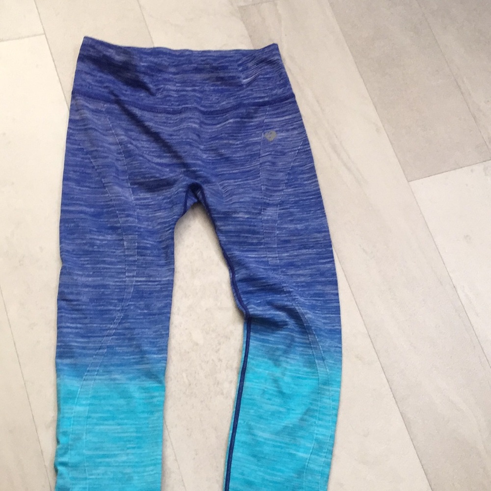 Shoactive OS Ombré blue and teal workout pants